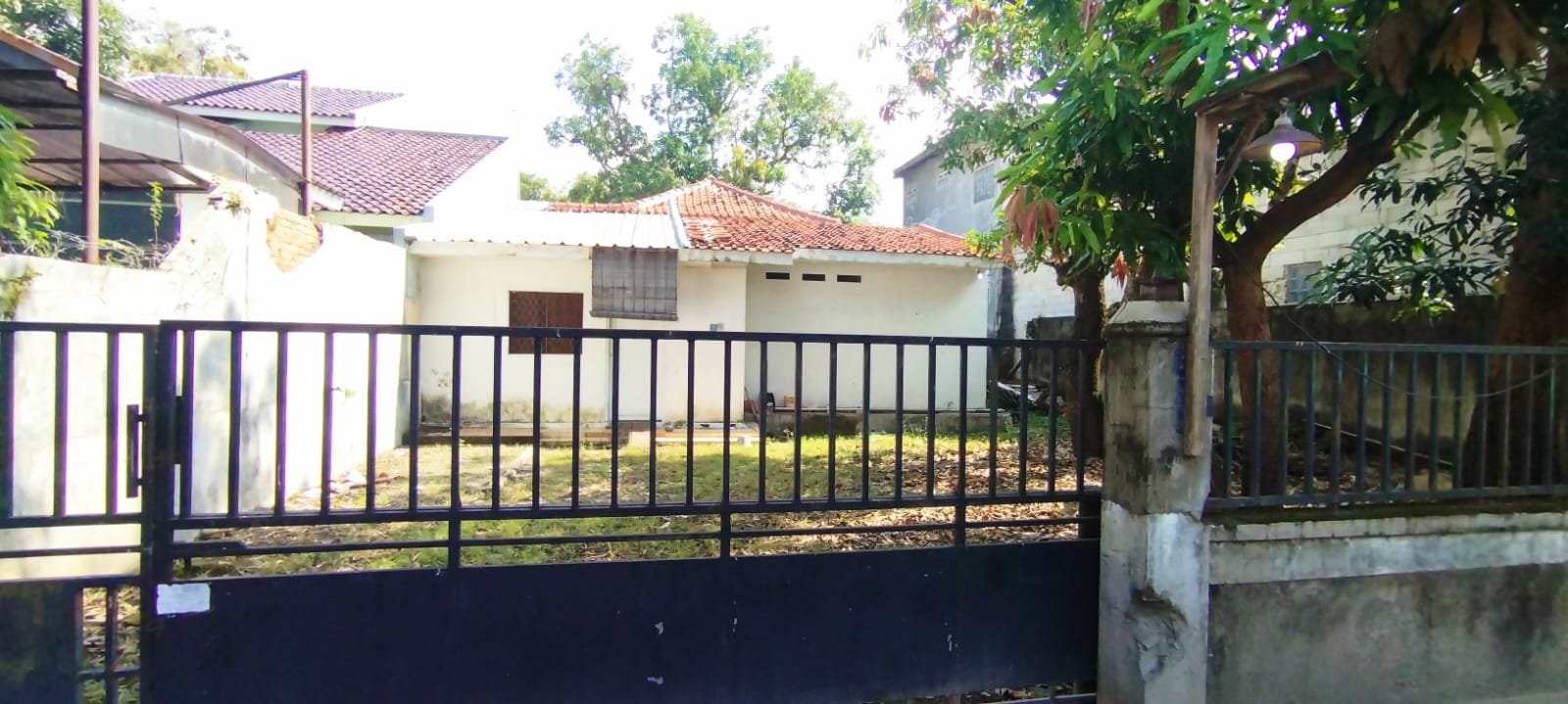 Tanah dan Bangunan